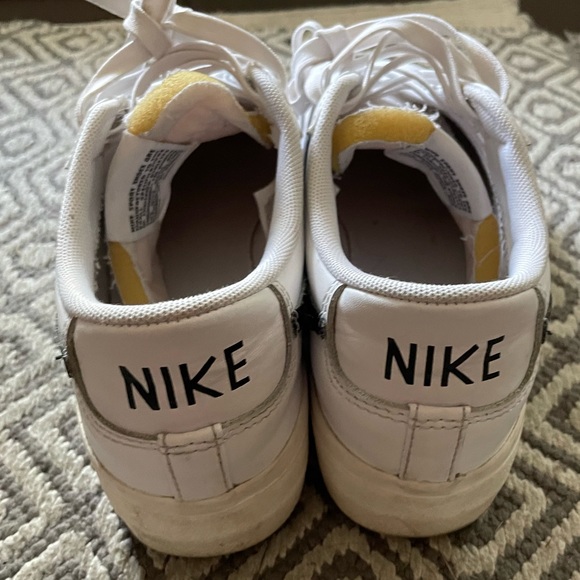 nike low top blazers - Picture 4 of 6